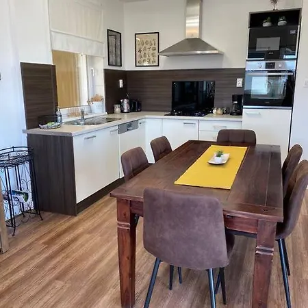Apartman Hillside *